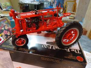 lot 13 image: Precision Series Farmall F-20 with Original Box 116th Scale