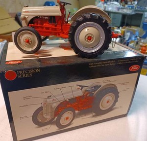 lot 15 image: Precision Series Ford 8N 116th Scale with Original Box