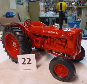lot 22 image: Ertl McCormick WD 9  116th Scale - No Box