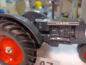lot 47 image: Case Tractor 116th Scale - No Box