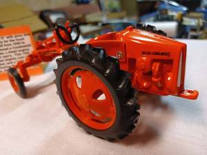 lot 53 image: 1948 Allis-Chalmers G with 1-Bottom Plow 116th Scale - No Box