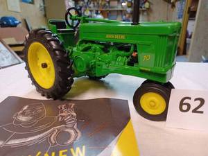lot 62 image: Ertl John Deere 70, 116th Scale - No Box, with John Deere 70 Brochure