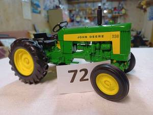 lot 72 image: Ertl John Deere 330, 116th Scale - No Box