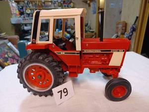 lot 79 image: Ertl International Hydro 186, 116th Scale - No Box