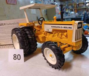 lot 80 image: Ertl Minneapolis-Moline G750 with Duals and Certificate of Authenticity 116th Scale - No Box
