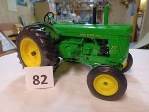lot 82 image: Ertl John Deere 80 Diesel 116th Scale - No Box