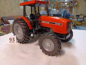 lot 93 image: Scale Models Agco Allis 8745 with 3-point 116th Scale - No Box