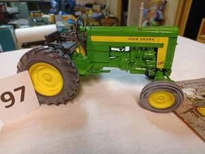 lot 97 image: Ertl John Deere 320, 116th Scale - No Box