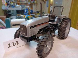 lot 114 image: Scale Models White 6810 with 3-point, 116th Scale - No Box