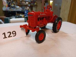 lot 129 image: Ertl Farmall A Offset 116th Scale - No Box