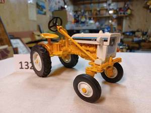 lot 132 image: Ertl International Cub Offset 116th Scale - No Box, 1991 Edition