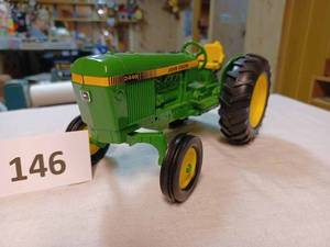 lot 146 image: Ertl John Deere 2440, 116th Scasle - No Box