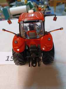 lot 151 image: Ertl Case IH MX305, 132 Scale - No Box