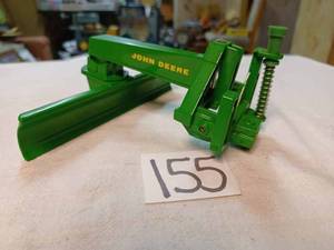 lot 155 image: Ertl John Deere Blade 116th Scale - No Box