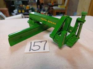 lot 157 image: Ertl John Deere Blade 116th Scale - No Box