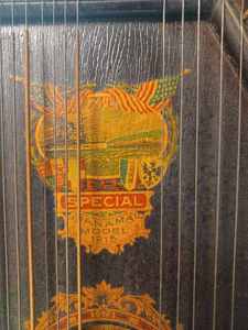 lot 181 image: Antique Special Panama Model 1915 Autoharp Manufactured by Oscar Schmidt, New Jersey, has Key