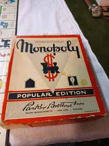 lot 198 image: Two Vintage Board Games Hop Ching Checkers Game and Parker Brothers Monopoly Game