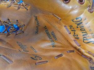 lot 239 image: Spalding 42-426 Supp-Trapper Model Catchers Mit, Vintage Hawthorne 60-4077 Baseball Glove, and Two Baseballs