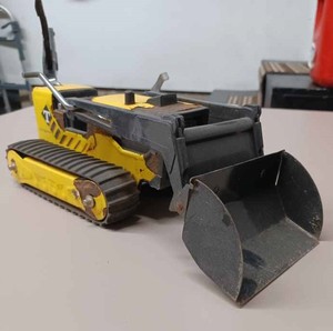 lot 247 image: Tonka Loader Backhoe Sandbox Toy