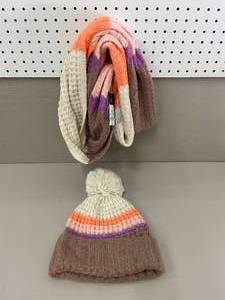 lot 105 image: Womens Winter Knit Scarf and Hat Set
