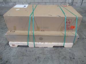 UNTOUCHED WHOLESALE PALLET CONTAINING VANITY TOP AND LARGE TRI-VIEW MEDICINE CABINET