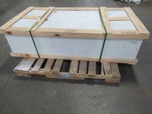 UNTOUCHED WHOLESALE PALLET CONTAINING KOHLER 60 x 30 VILLAGER CAST IRON TUB RH DRAIN IN WHITE