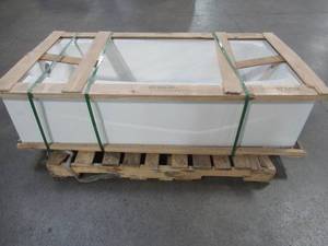 UNTOUCHED WHOLESALE PALLET CONTAINING KOHLER 60 x 30 VILLAGER CAST IRON TUB LH DRAIN IN WHITE