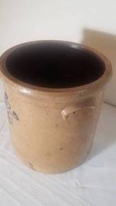 lot 95 image: Antique Red Wing Salt Glaze Stoneware Crock 3 Gallon