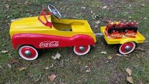lot 103 image: Gearbox Coca Cola Pedal Car with Trailer