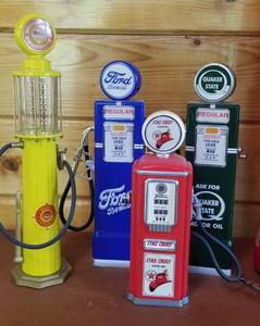 lot 108 image: Vintage Gas Pump Banks and Storage Box