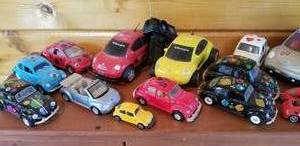 lot 218 image: 20 Volkswagen Beetle VW Bug Cars