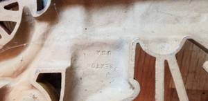 lot 430 image: Decorative Metal Antique Car Wall Placques by Sexton