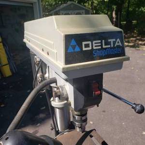 lot 30 image: Delta Drill Press with Metal Stand
