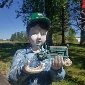lot 413 image: Little Farmer John Deere Lawn Statue and Tractor Mobile