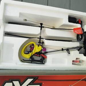 lot 316 image: Axe CX Micro RC Helicopter