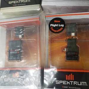 lot 336 image: RC Receiver Components Group