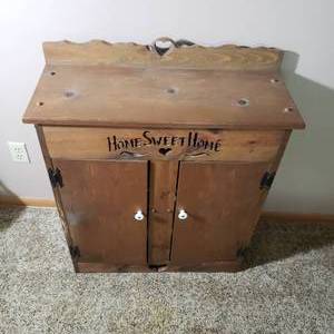 lot 527 image: Cozy Oak Storage Cabinet