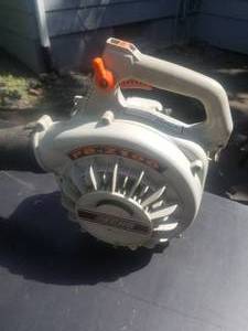 lot 486 image: Echo PB-2100 Lawn Blower