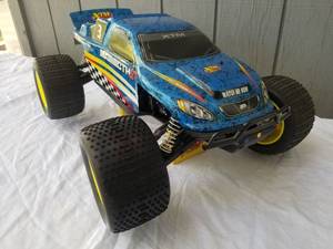 lot 246 image: XTM Mammoth ST Nitro RTR Electric Monster Stadium Truck