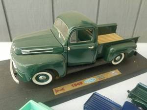 lot 230 image: Collection of  Mid-Century Era Diecast Trucks