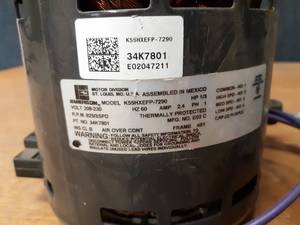 lot 380 image: Lot of (2) Electric Motors - GE 0.5HP 1PH and Emerson 0.33HP 1PH 3 Speed