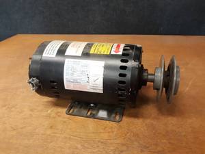 lot 389 image: AO Smith Electric Motor - 3.0HP 3PH 1725 RPM