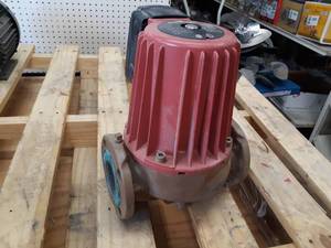 lot 391 image: Grundfos Circulation Pump - Part No. 96406965