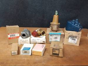 lot 418 image: Large Lot of Watts - Amtrol - Victaulic Valves, Steam Trap, Air Purgers and More