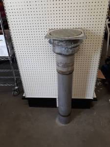 lot 489 image: Stainless Steel In-Floor Drain Assembly w Cover and Strainer - 6 Pipe