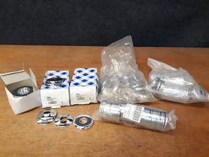lot 495 image: Large Lot of Chrome Pipe Flanges  12 up to 1-12