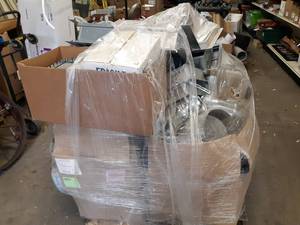 lot 565 image: PALLET LOT - Assorted Duct Work and Dampers