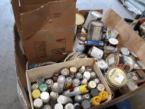 lot 566 image: PALLET LOT - Paint, Thinner, Spray Paint and More