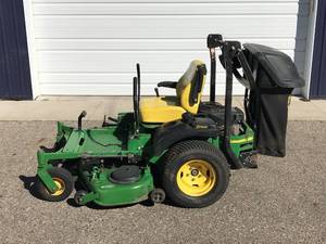 2006 John Deere 48 ZTRAK Mower with Bagger