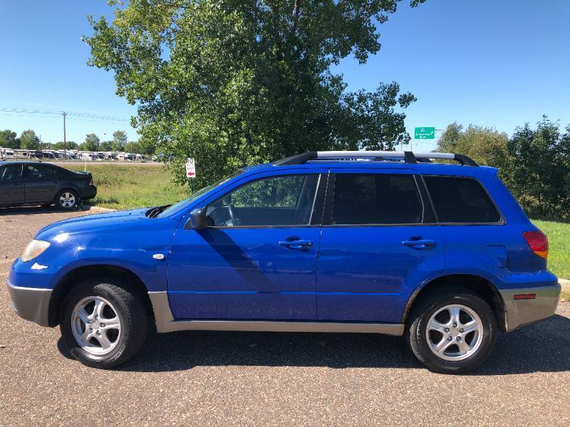 2004 Mitsubishi Outlander LS - AWD -  2 OWNER